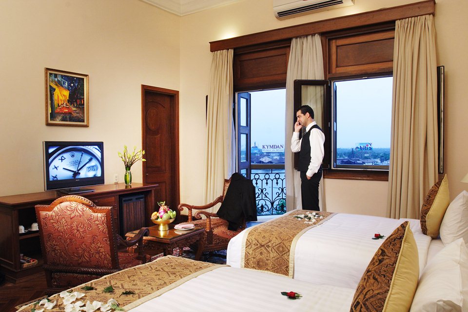 Phòng Colonial Suite – Khách sạn Majestic